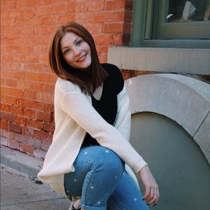 Meet your Posher, Carli